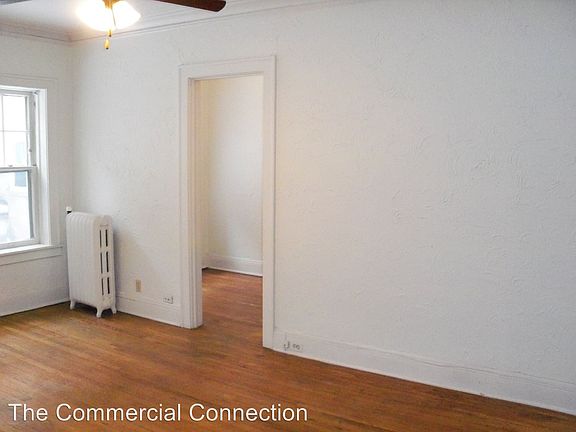 4th image of 2212 Girard Ave S APT 303