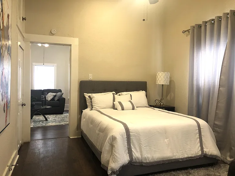 603 Devine St #1 — Photo 12