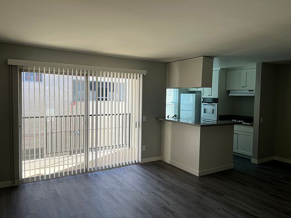 5th image of 1412 Brockton Ave APT 6