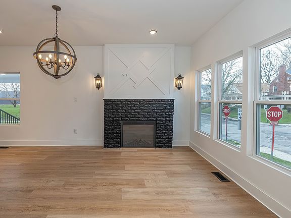 3rd image of 301 W 26th St