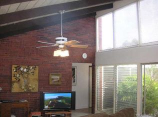 211 Ainahou St, Honolulu, HI 96825