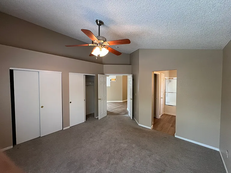 5536 Santa Rosa Ct — Photo 10