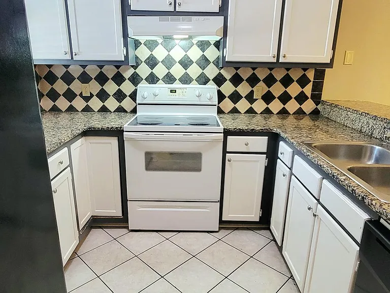 5116 Lamppost Cir — Photo 5