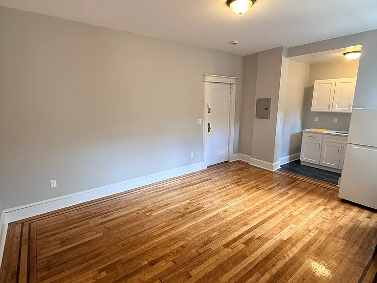 SAMPLE IMAGES SHOW. THE APARTMENT IS AVAILABLE IN AUGUST AND IS DESIGNATED AS A SUPERINTENDENT UNIT.
INQUIRE FOR MORE INFORMATION