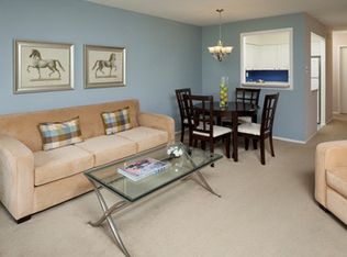 8400 Lindbergh Blvd APT 206, Philadelphia, PA 19153