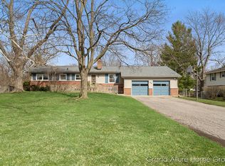 954 Rosalie Ave NW, Grand Rapids, MI 49504