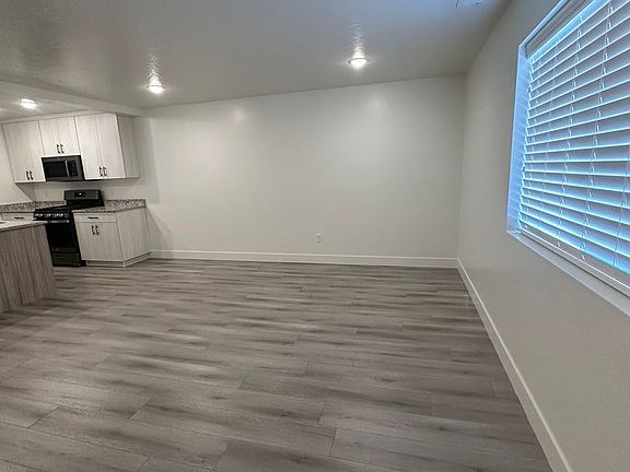 4th image of 920 S 25 E Unit 16A