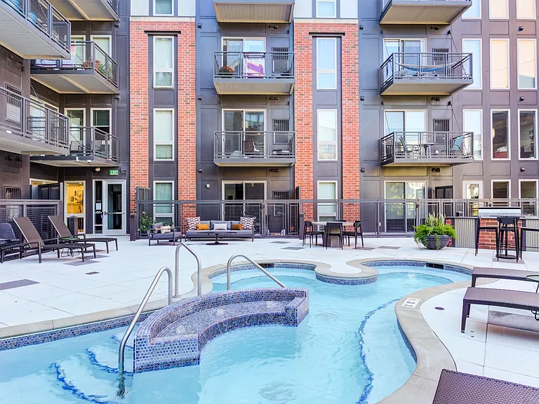 The Flats at West End — Photo 20