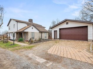 136 Oneil Ln, Pittsburgh, PA 15237
