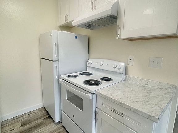 3rd image of 4664 34th St #7