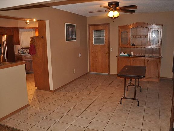 5th image of 107 Kimberling Dr