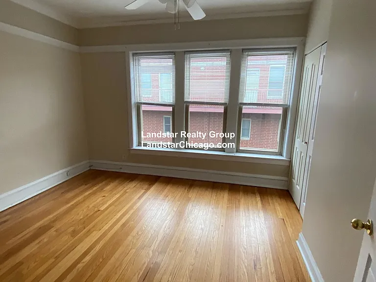 1963 W Foster Ave #3 — Photo 17
