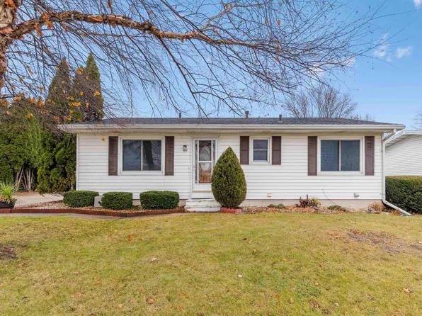 611 E San Marnan Dr, Waterloo, IA 50702