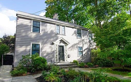 1st image of 10 Beverly Rd