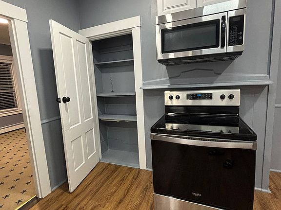 5th image of 138 Sayles Ave Floor 2