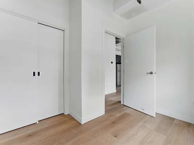 744 4th Ave SW — Photo 61