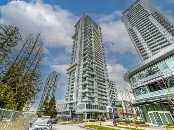 13350 Central Ave #906, Surrey, BC V3T 0S1