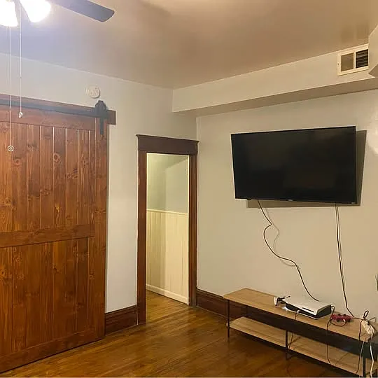 631 Jackson St NE #4 — Photo 9