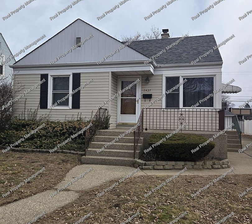 1st image of 7427 Magoun Ave