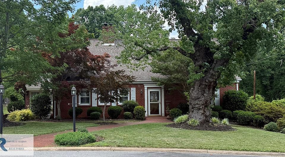 1st image of 183 Grove Park Cir