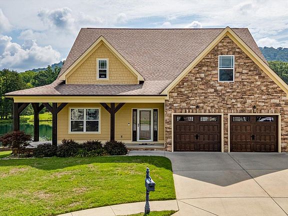 2nd image of 8815 Silver Maple Dr