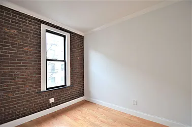 Rented by CITY SKYLINE REALTY INC