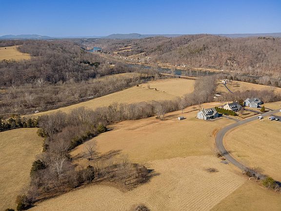 5th image of 4272 Pleasure View Dr