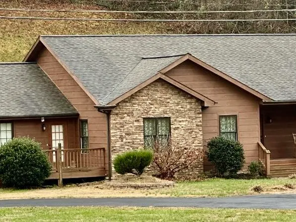 105 Highway 190, Pineville, KY 40977