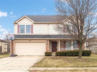 605 Breakers Ln, Fortville, IN