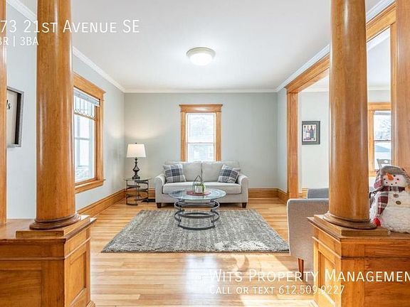 4th image of 873 21st Ave SE