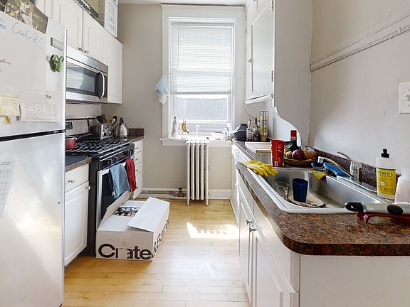4th image of 7502 W Madison St #3Z