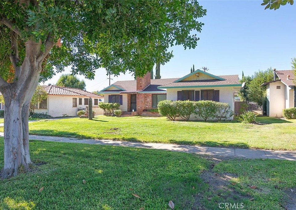 1st image of 2632 Valencia Ave