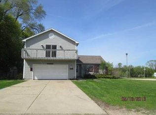 11604 Prairie Ave, Hebron, IL 60034