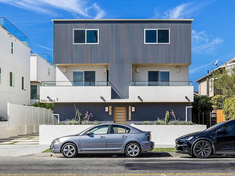 4301 N Tujunga Ave — Photo 14