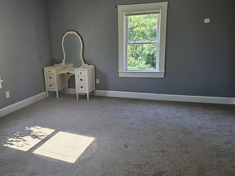 2 S Peachtree St #402 — Photo 5