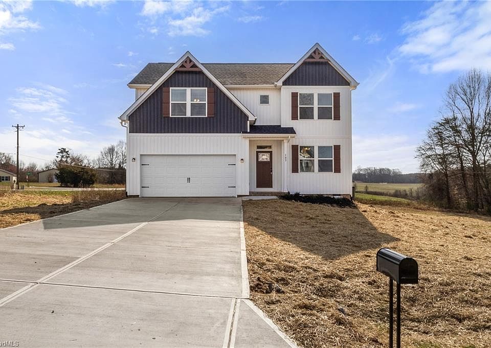 1st image of 105 Indian Wells Ct