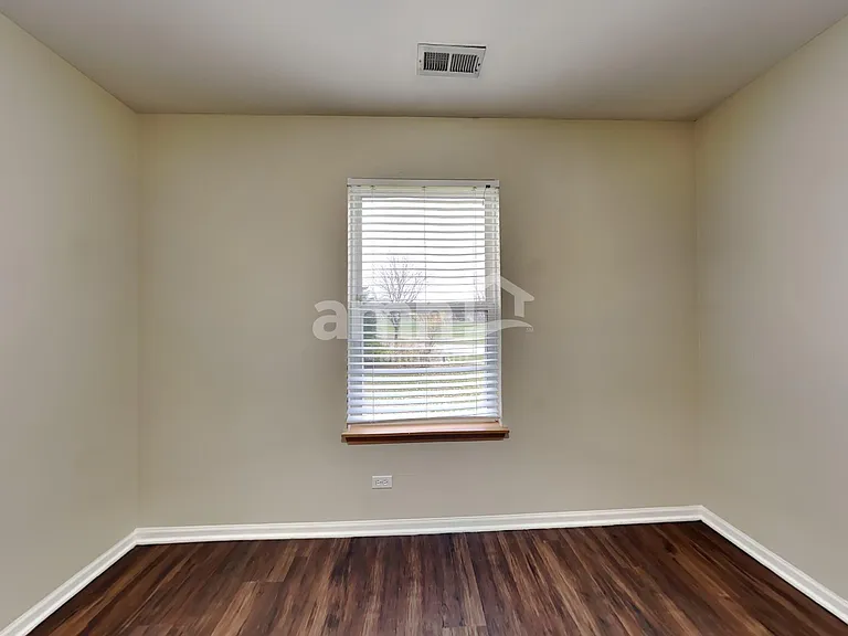 240 Wedgewood Cir — Photo 15