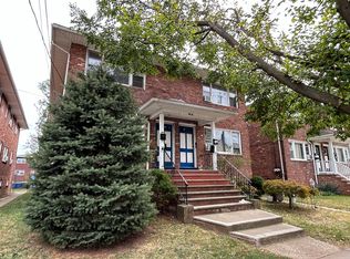 319 W Price St #2L, Linden, NJ 07036