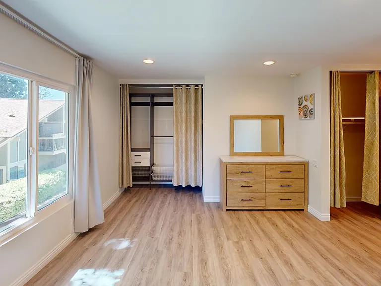 588 Rio Grande Cir — Photo 24