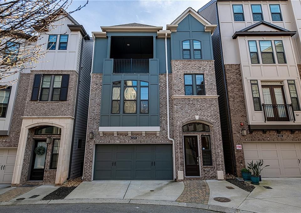 1st image of 529 Broadview Pl NE