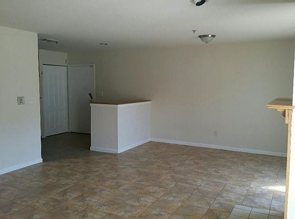 5th image of 200 Falls Blvd Unit G109