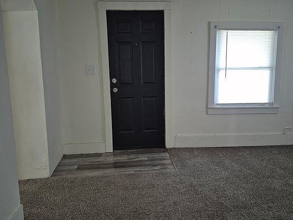 3rd image of 113 W Ohio Ave