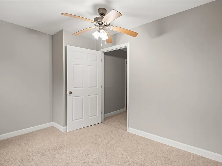 1102 Achiever Cir — Photo 38