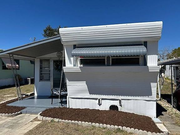 2nd image of 2201 Ocean View St