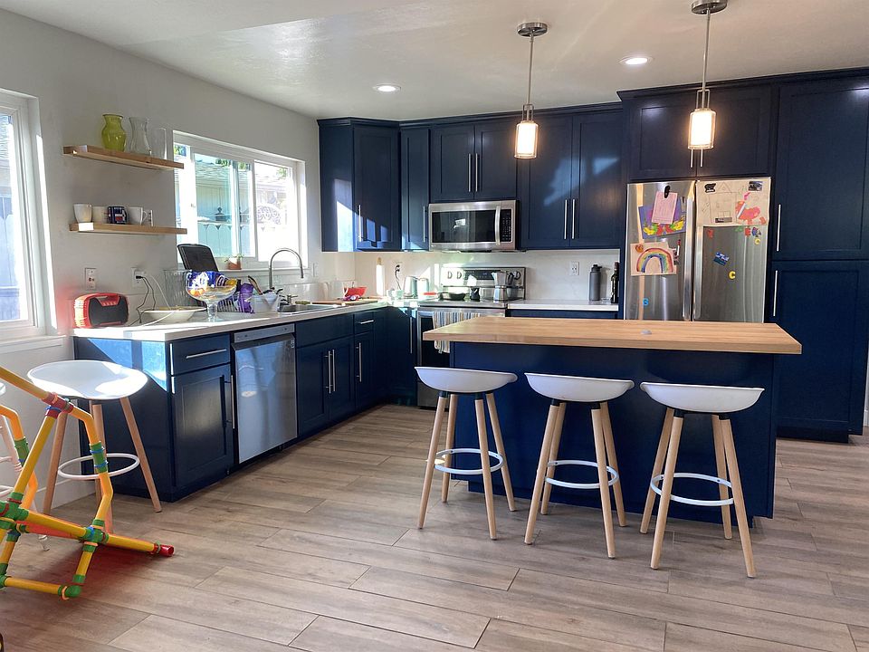 1st image of 84 San Tomas Way