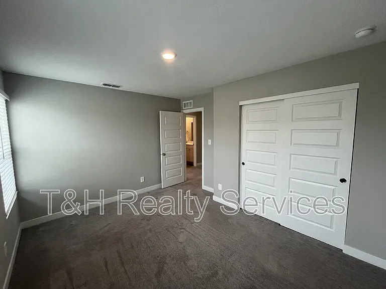 19946 Edwick Dr — Photo 8