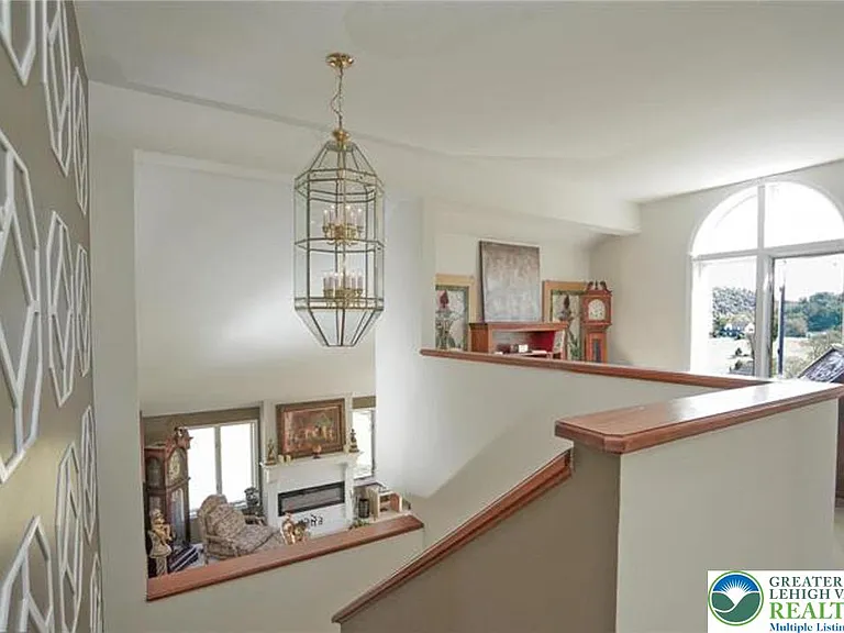 1319 Shady Ln — Photo 43