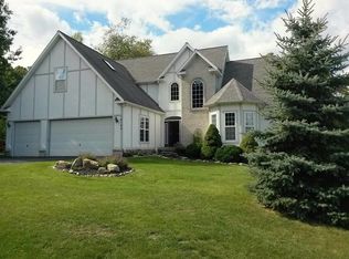 16142 Valcrest Dr, Linden, MI