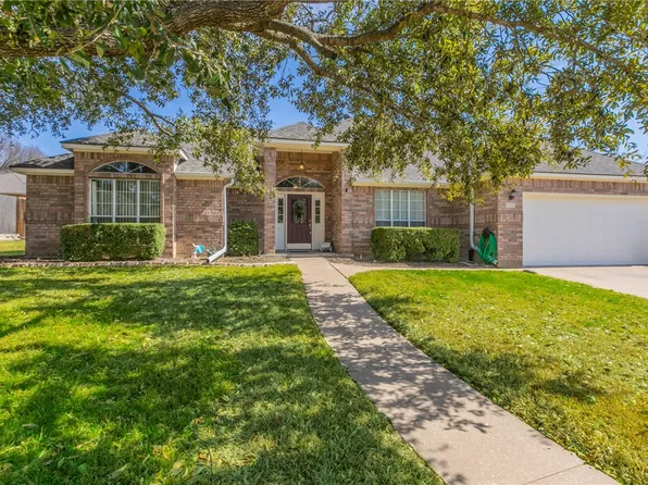 317 N Creek Ln, Temple, TX 76504