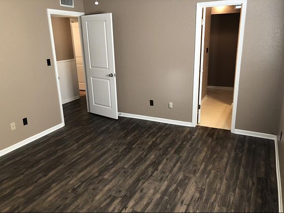 4th image of 601 Sherwood Dr #A